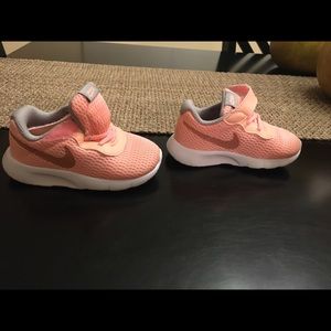 Toddler Girl Nike 6C
